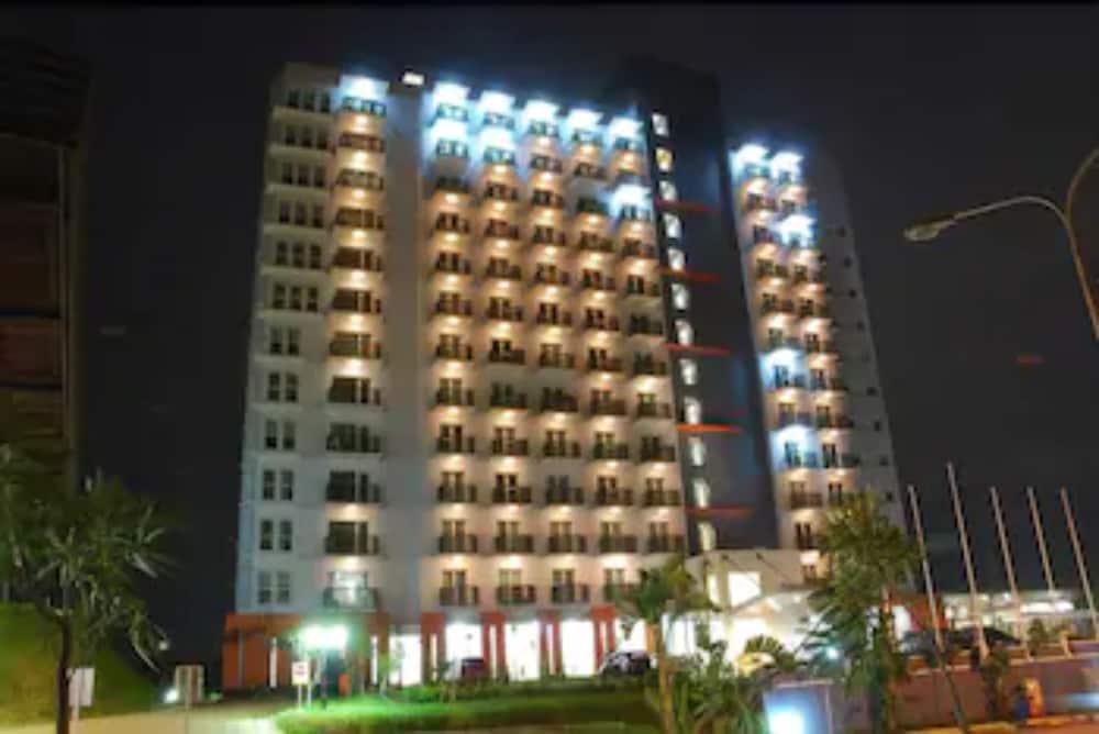 Marbella Suites Bandung Cimenyan Exterior foto