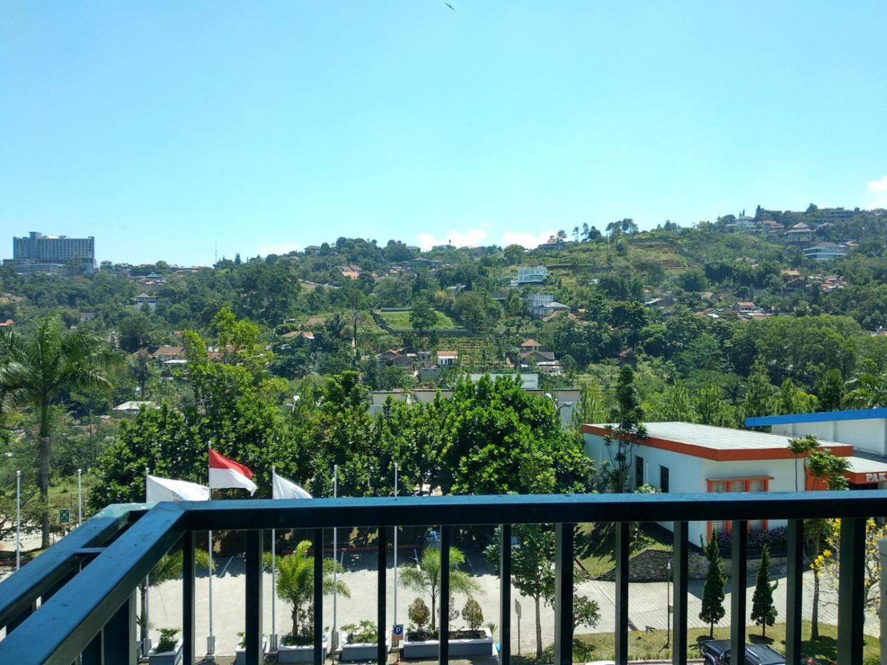 Marbella Suites Bandung Cimenyan Exterior foto